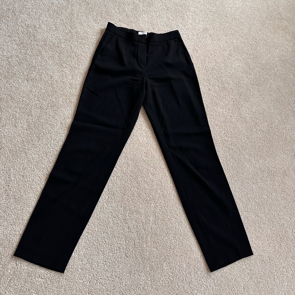 Aritzia tapered trousers, size 6